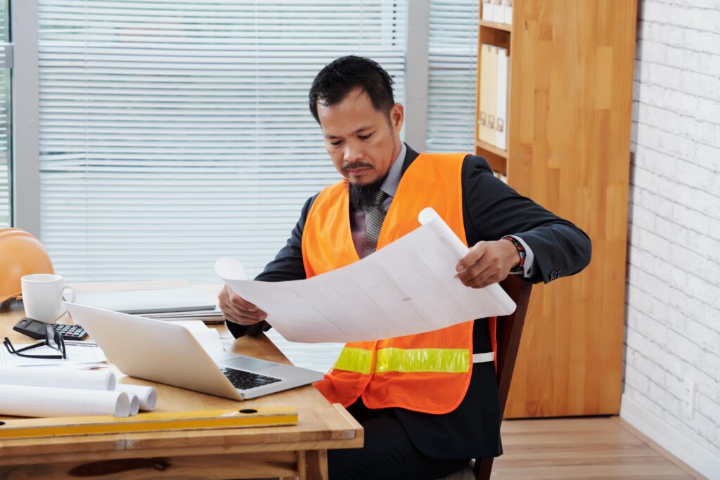 What Documents Should a General Contractor Provide Before Signing in Mesa, AZ?